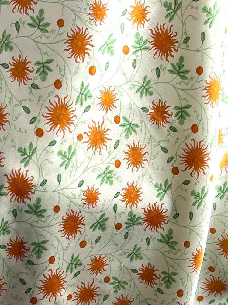 
                  
                    The Dahlia Silk Large Rag
                  
                