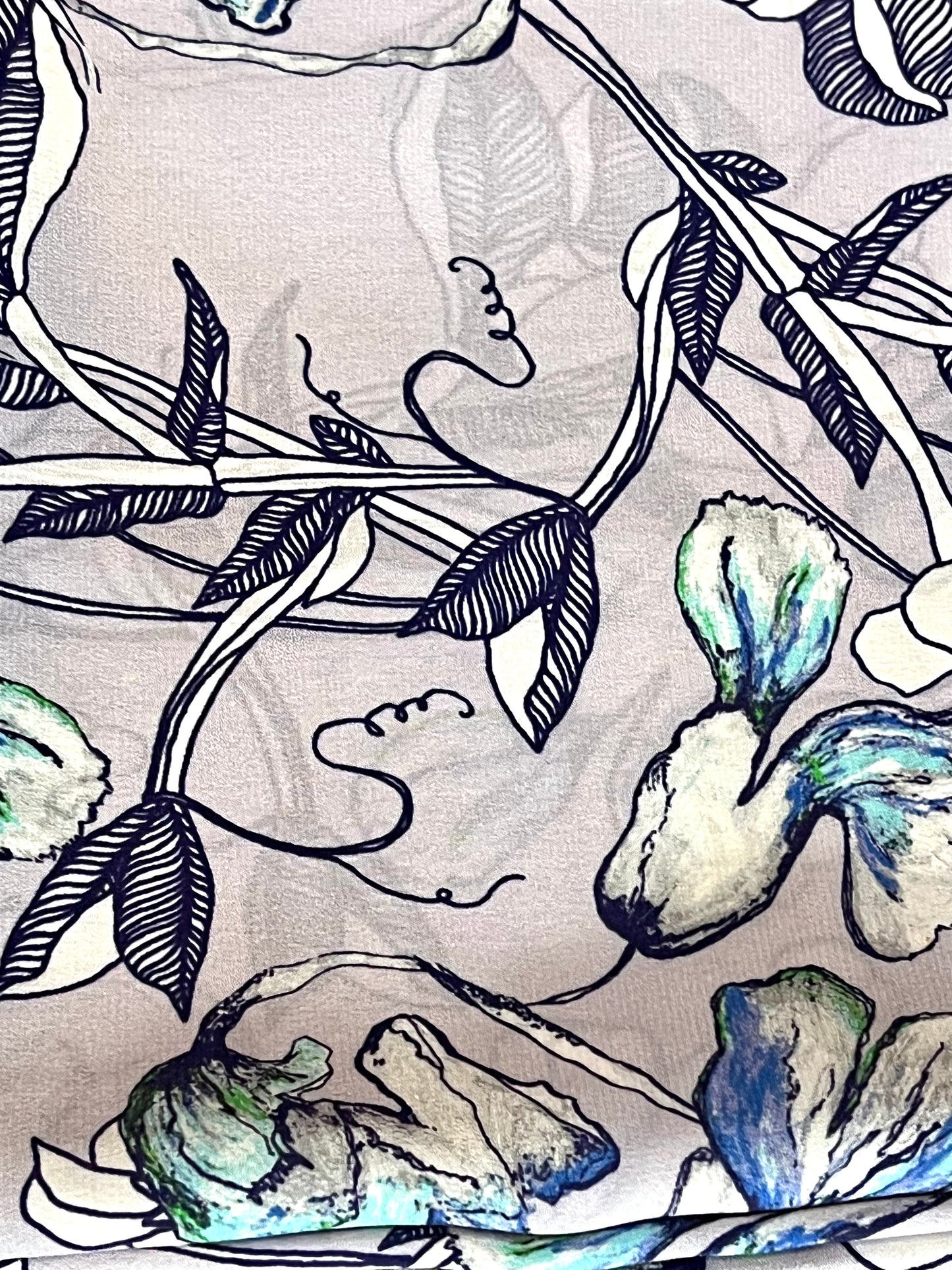 
                  
                    The Thistle Silk Rag
                  
                