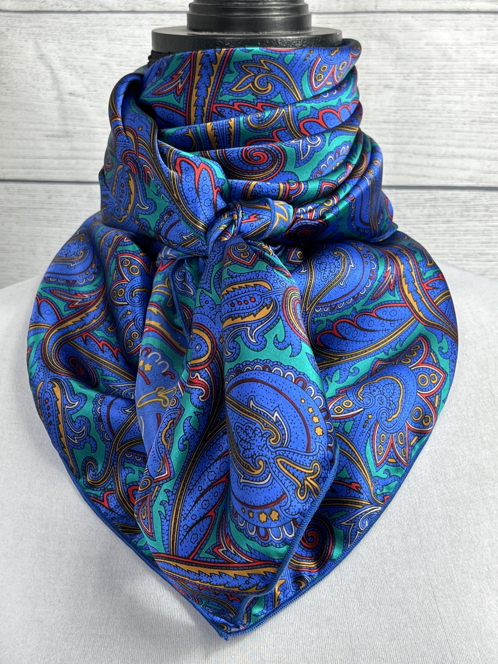 The Larimar Paisley Silk Large Rag