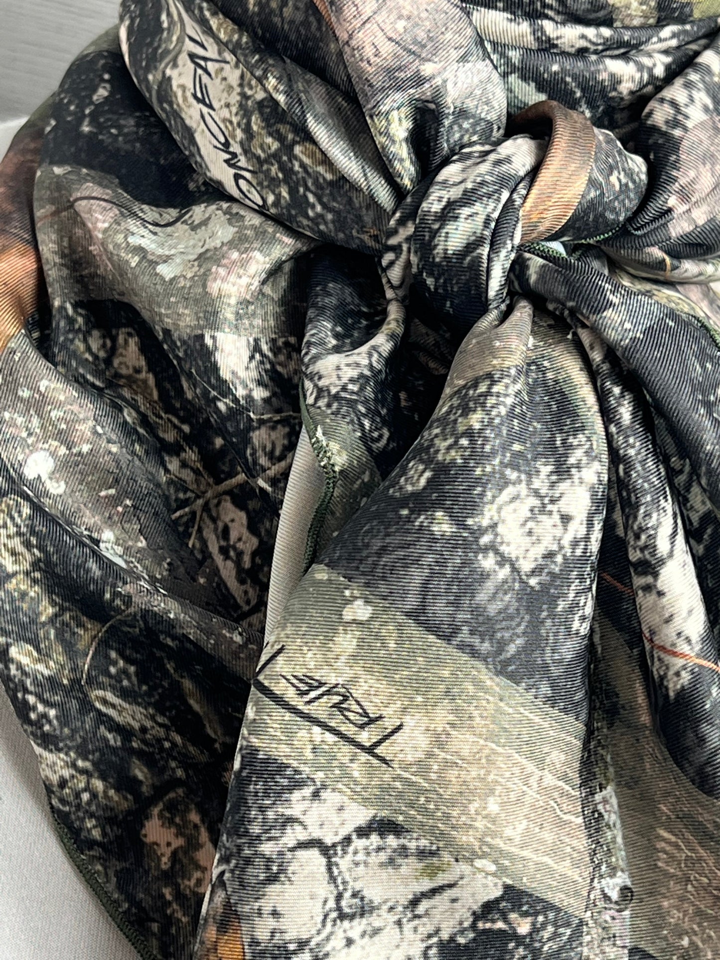 
                  
                    True Timber Conceal Camo Silk & Cotton Rag
                  
                
