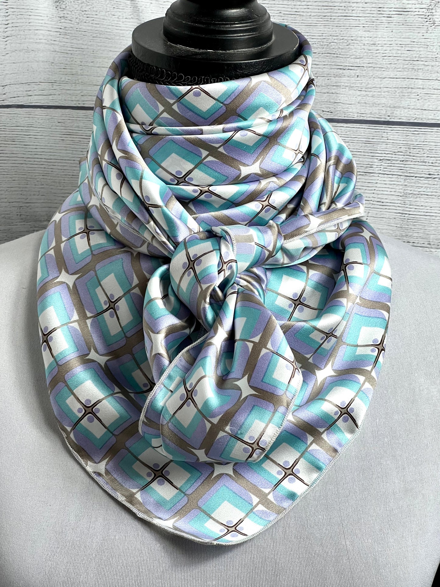 
                  
                    The Olwin Silk Large Rag
                  
                