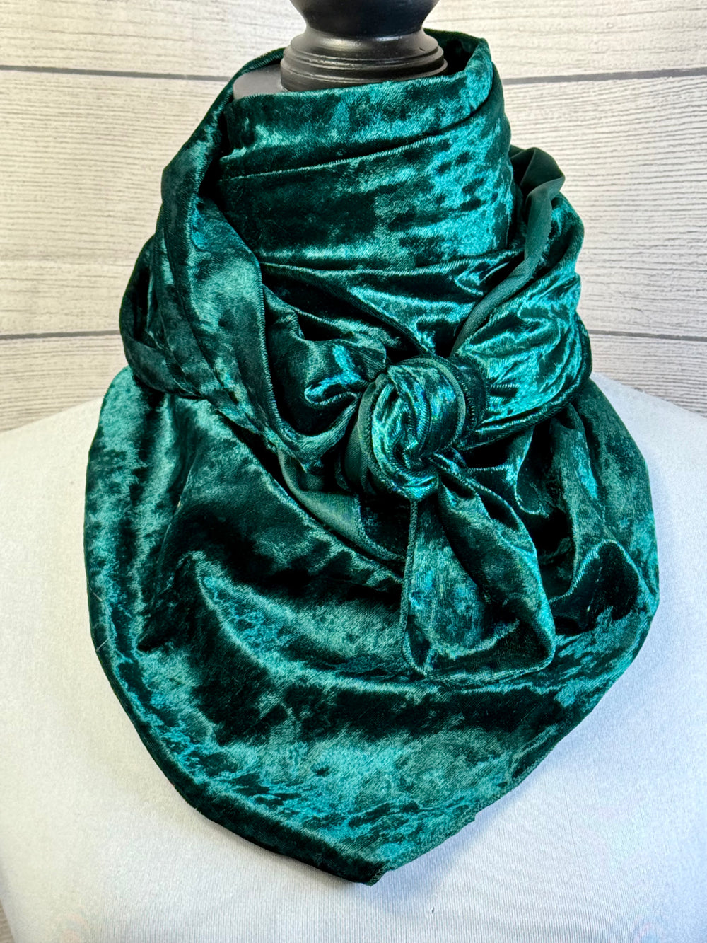 Solid Emerald Green Velvet Silk Blend Rag