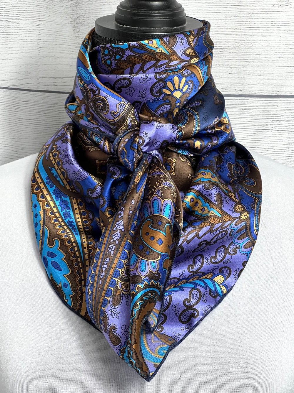 The Hera Paisley Silk Rag
