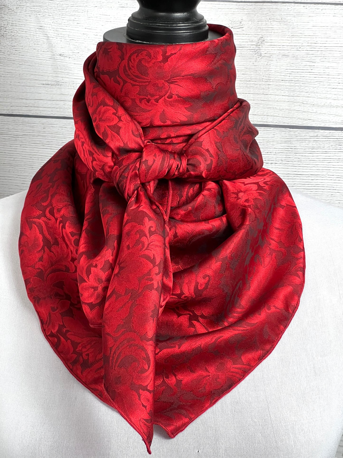 
                  
                    Scarlet Red Silk Jacquard Large Rag
                  
                